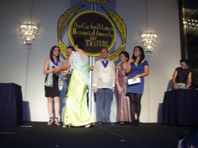 i'm the one in the blue dress